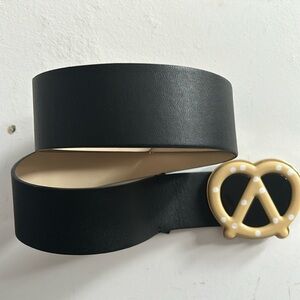 Kate Spade pretzel belt. Made in Italy